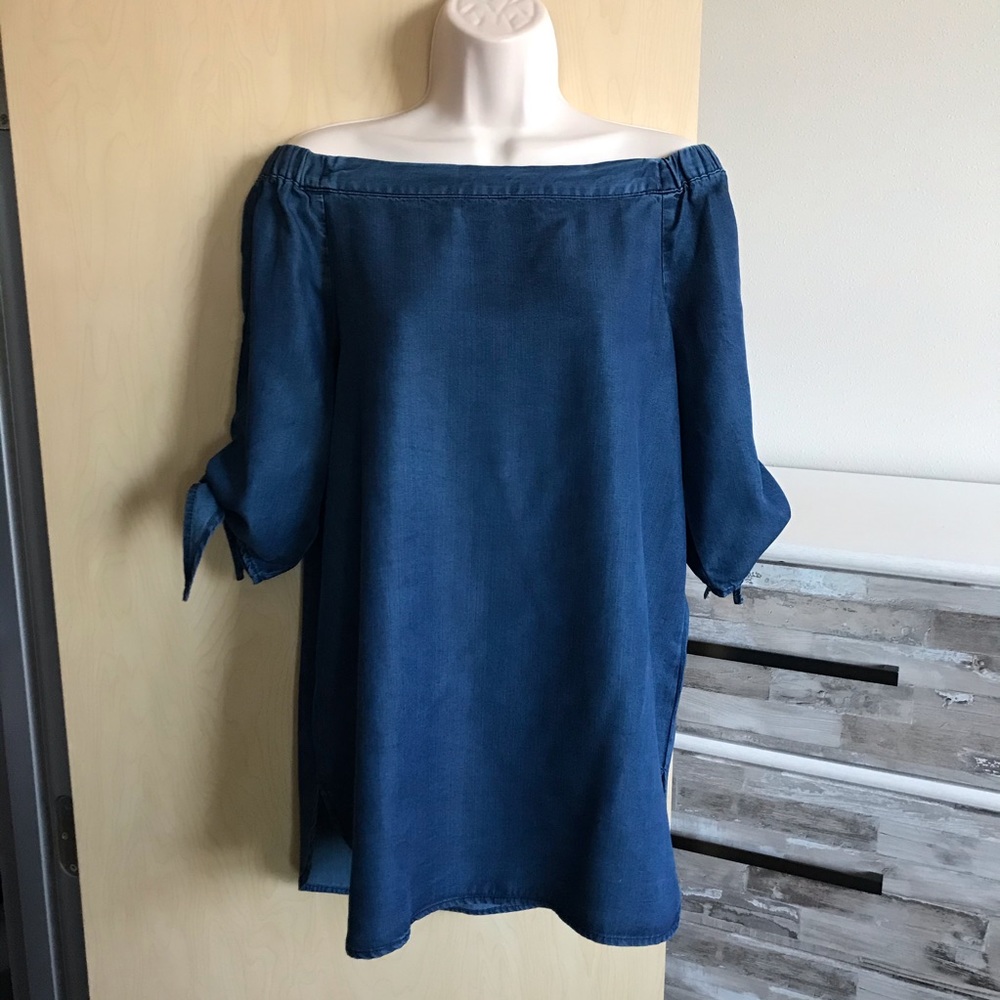 NWT Aqua Denim Tunic Top Size S